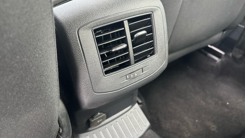 Volkswagen T-Roc 1.0 TSI SE 5dr Petrol Hatchback